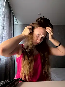 Holy Poly online show from 01-12-26, 07:57