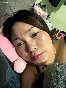 Snapshot of ryry-cute chatting on 11-15-25, 12:34 ryry-cute online show from 11-15-25, 12:34