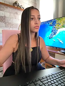 BelleRune online show from 09-18-25, 01:24