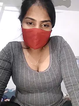 Snapshot of Red_Love_1 chatting on 01-06-26, 05:38 Red Love 1 online show from 01-06-26, 05:38