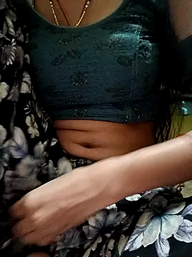 Snapshot of Miss_Nidhi89 chatting on 11-14-25, 09:52 Miss Nidhi89 online show from 11-14-25, 09:52