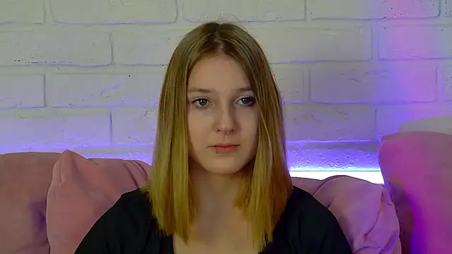 TinnaBurton online show from 02-28-26, 04:41