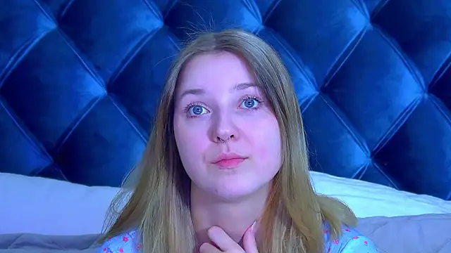 TinnaBurton online show from 03-05-26, 04:47