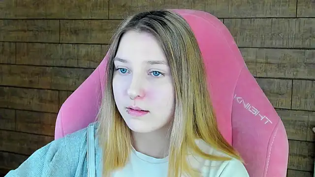 TinnaBurton online show from 03-15-26, 04:35