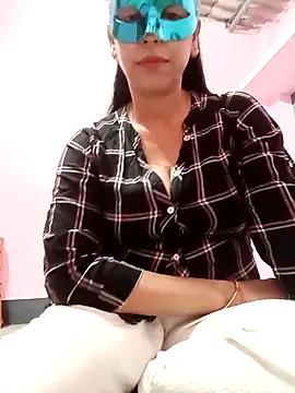 Nisha  19 online show from 11-30-25, 03:38