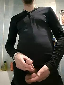 Snapshot of Gregorywhitelegs chatting on 04-19-26, 12:15 Gregorywhitelegs online show from 04-19-26, 12:15