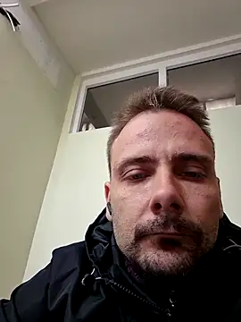 Snapshot of Gregorywhitelegs chatting on 04-22-26, 10:39 Gregorywhitelegs online show from 04-22-26, 10:39