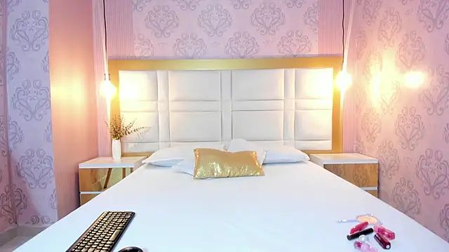Snapshot of arietta_skinny chatting on 03-19-26, 11:58 arietta skinny online show from 03-19-26, 11:58