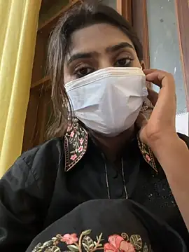 Snapshot of sexyayeshadesi chatting on 02-20-26, 05:46 sexyayeshadesi online show from 02-20-26, 05:46