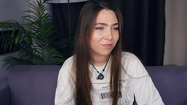 Snapshot of ChuBanda chatting on 11-21-25, 11:09 ChuBanda online show from 11-21-25, 11:09