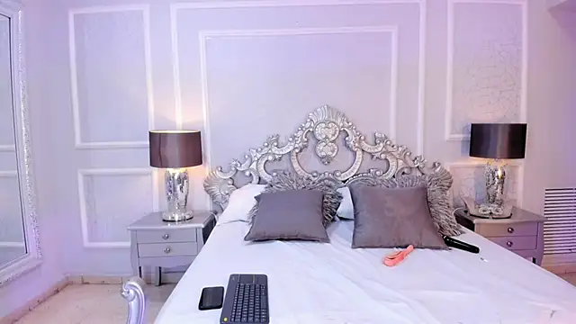 IvannaClaire online show from 11-29-25, 12:30