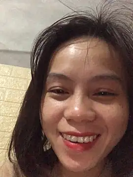 Snapshot of Trangbabylove chatting on 12-17-25, 12:05 Trangbabylove online show from 12-17-25, 12:05