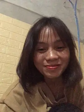 Snapshot of Trangbabylove chatting on 12-18-25, 06:25 Trangbabylove online show from 12-18-25, 06:25