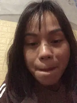 Snapshot of Trangbabylove chatting on 01-08-26, 07:43 Trangbabylove online show from 01-08-26, 07:43