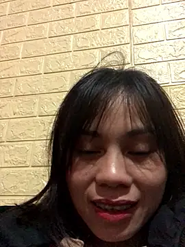 Snapshot of Trangbabylove chatting on 01-10-26, 04:20 Trangbabylove online show from 01-10-26, 04:20