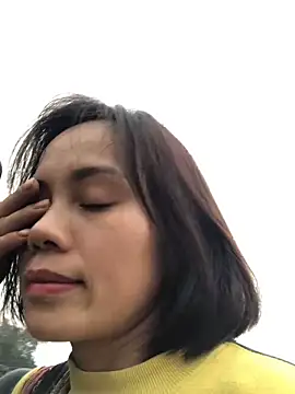 Snapshot of Trangbabylove chatting on 01-19-26, 08:29 Trangbabylove online show from 01-19-26, 08:29