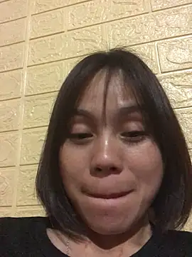 Snapshot of Trangbabylove chatting on 02-10-26, 03:38 Trangbabylove online show from 02-10-26, 03:38