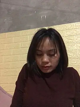 Snapshot of Trangbabylove chatting on 03-03-26, 02:34 Trangbabylove online show from 03-03-26, 02:34