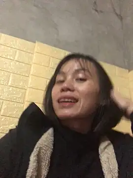 Snapshot of Trangbabylove chatting on 03-09-26, 04:11 Trangbabylove online show from 03-09-26, 04:11