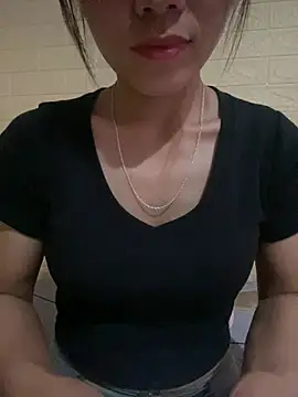 Snapshot of Trangbabylove chatting on 07-23-26, 06:00 Trangbabylove online show from 07-23-26, 06:00