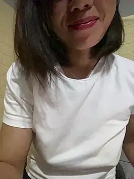 Snapshot of Trangbabylove chatting on 07-26-26, 08:38 Trangbabylove online show from 07-26-26, 08:38