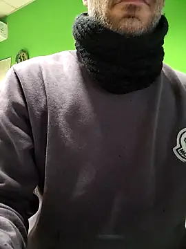 platone09 online show from 12-17-25, 01:28