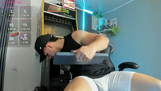 Snapshot of Ethan_king_ chatting on 03-05-26, 05:20 Ethan king online show from 03-05-26, 05:20