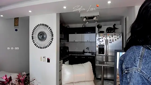 sofiasexhot online show from 03-03-25, 02:37