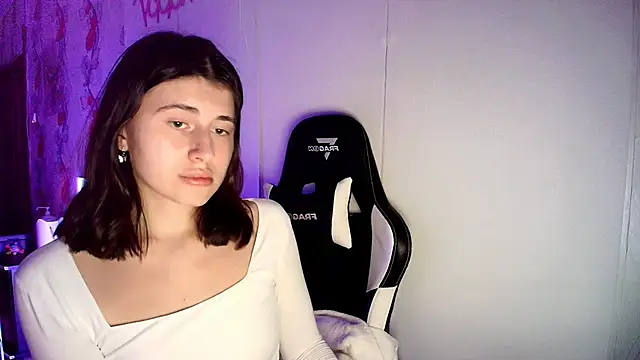 KristinaScott online show from 02-02-26, 03:44