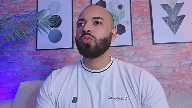 Chris Varden online show from 04-14-26, 07:20