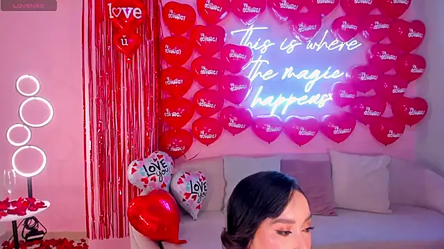 Snapshot of ZaraKafruni chatting on 02-14-26, 04:09 ZaraKafruni online show from 02-14-26, 04:09