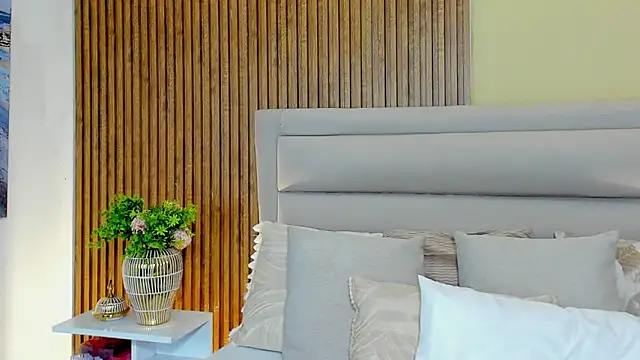 LondraBlush online show from 04-28-26, 01:38