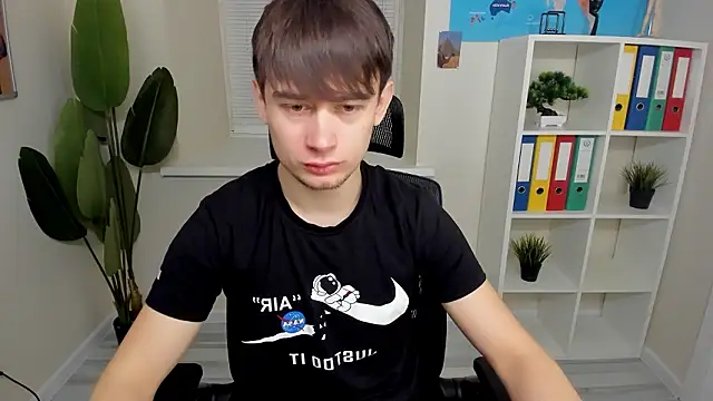 AlejandroEllias online show from 02-03-26, 06:51