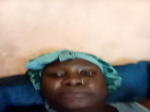 Snapshot of Kitty086 chatting on 11-15-25, 12:02 Kitty086 online show from 11-15-25, 12:02