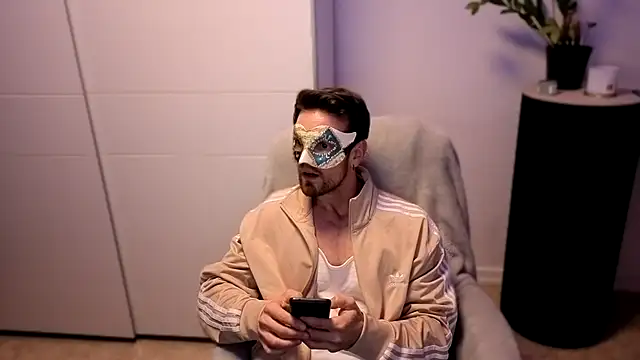 Snapshot of Mystery_Mark chatting on 11-25-25, 06:08 Mystery Mark online show from 11-25-25, 06:08