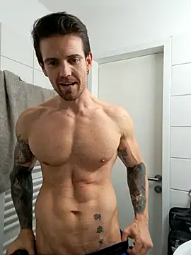 Snapshot of Mystery_Mark chatting on 02-12-26, 06:36 Mystery Mark online show from 02-12-26, 06:36