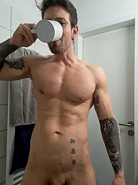 Snapshot of Mystery_Mark chatting on 02-15-26, 06:26 Mystery Mark online show from 02-15-26, 06:26