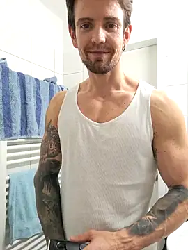 Snapshot of Mystery_Mark chatting on 02-26-26, 06:29 Mystery Mark online show from 02-26-26, 06:29