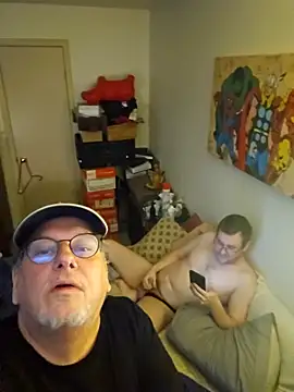 Snapshot of cubhunterpdx chatting on 11-15-25, 08:49 cubhunterpdx online show from 11-15-25, 08:49