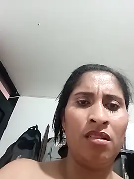 CarolinaNavas33 online show from 11-29-25, 02:09