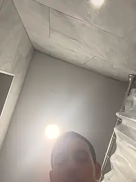 Snapshot of daddyshomeee_ chatting on 03-11-26, 02:06 daddyshomeee online show from 03-11-26, 02:06