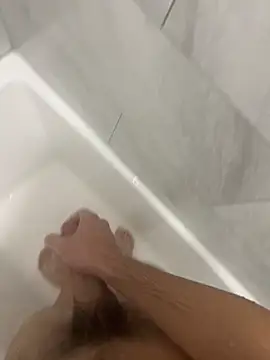 Snapshot of daddyshomeee_ chatting on 03-11-26, 11:11 daddyshomeee online show from 03-11-26, 11:11