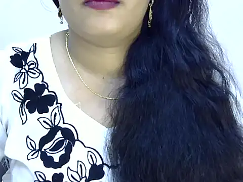 Muskan Jha online show from 05-07-26, 02:17