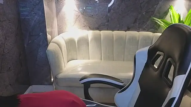 Emily Tx  online show from 12-05-25, 03:37