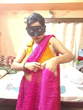 Cute-richa1 online show from 02-01-26, 02:04