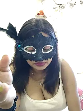 Cute-richa1 online show from 04-26-26, 05:27