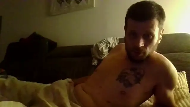 Snapshot of HoTPascal87 chatting on 11-21-25, 01:26 HoTPascal87 online show from 11-21-25, 01:26