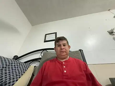 Snapshot of beto536 chatting on 02-24-26, 03:15 beto536 online show from 02-24-26, 03:15