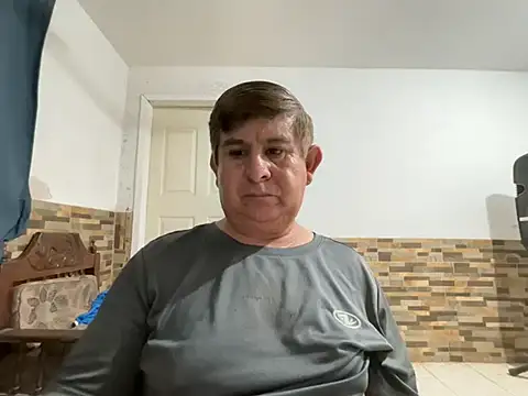 Snapshot of beto536 chatting on 03-14-26, 02:39 beto536 online show from 03-14-26, 02:39