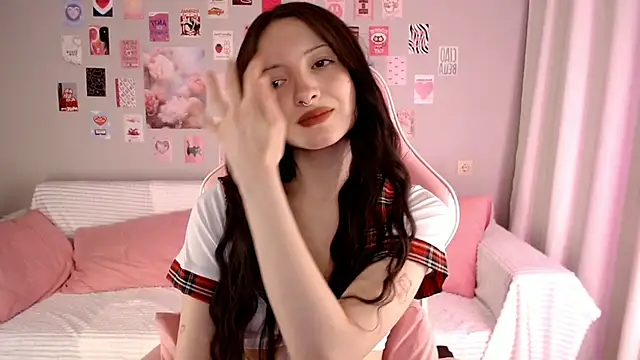 Snapshot of Lexi_Bottom chatting on 01-06-26, 02:04 Lexi Bottom online show from 01-06-26, 02:04